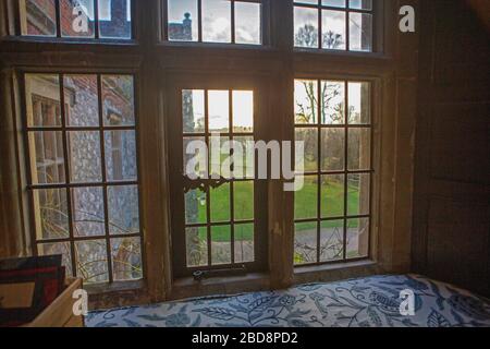 Luci con i LED della finestra a Chawton House, Hampshire UK Foto Stock