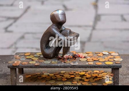 Järnpojke o Iron Boy piccola scultura a Stoccolma, Svezia, Europa Foto Stock