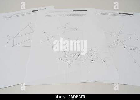 Disegno tecnico con gomma per matita, carte Foto stock - Alamy