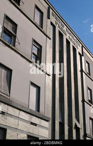 Istituto Provinciale d'Egiene sociale (edificio in epoca fascista in stile razionalista) , Como, Lombardia, Italia Foto Stock