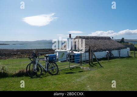 Gatliff Hebridean Trust Hostel sull'isola di Berneray. Le Ebridi esterne, Scozia Regno Unito. Foto Stock