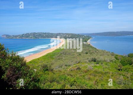 Vista del paesaggio panoramico della spiaggia di Palm a Sydney, Australia Foto Stock