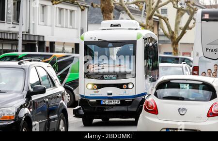 07.03.2020, Monheim am Rhein, Renania settentrionale-Vestfalia, Germania - Guida autonoma di autobus elettrici in servizio regolare, modello EZ10 della società Easy Foto Stock