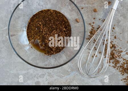 Dalgona Korean Coffee, ingredienti di tendenza, vista panoramica Foto Stock