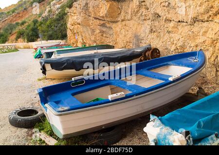 Barche nella Javea come noto come Xabia costa, costa blanca, Alicante, Comunidad Valenciana, Spagna Foto Stock