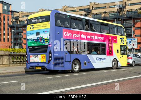 First Bus Glasgow, un autobus numero 75 nel centro di Glasgow, Scozia, Regno Unito Foto Stock