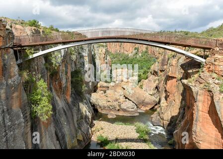 Bourke's Luck Potholes è un'attrazione turistica vicino al Blyde River Canyon 2 ° canyon più grande del mondo, sulla strada Panorama, Mpumalanga, Sud Africa Foto Stock