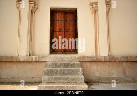 La tomba del Sultano Quli Qutb Mulk fu costruita nel 1543. Immagine della fotografia a stock di sette tombe Foto Stock