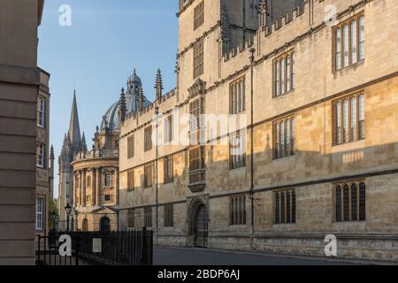 La Biblioteca Bodleain, Radcliffe Camera e la Chiesa di Santa Maria la Vergine, Oxford Foto Stock