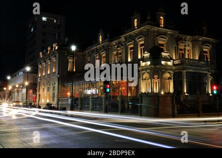 L'Hotel José Nogueira e il Sara Braun Palace, Punta Arenas città, Patagonia, Cile, Sud America Foto Stock