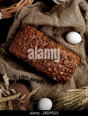 pane nero con semi Foto Stock