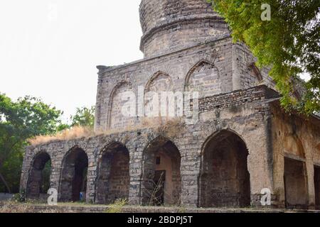 La tomba del Sultano Quli Qutb Mulk fu costruita nel 1543. Immagine della fotografia a stock di sette tombe Foto Stock