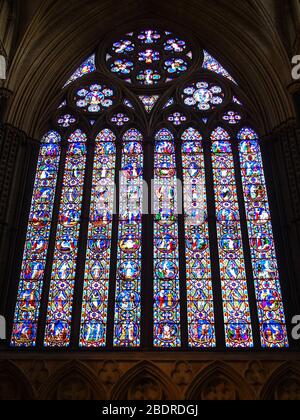 Vetrate Wndow, interno della Cattedrale di Lincoln Foto Stock