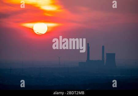 La centrale a carbone di Voerde, chiusa nel marzo 2017, Sunset, Germania Foto Stock