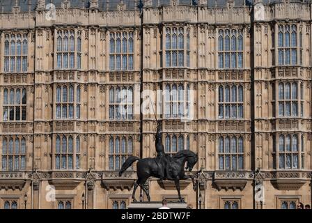 Big ben Queen Elizabeth Tower Palace of Westminster, City of Westminster, London SW1 progettato da Charles W. Barry & Augustus W. N. Pugin Foto Stock