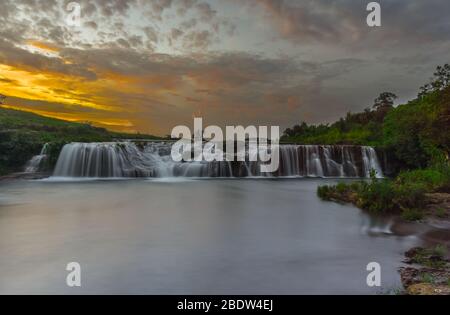 Incredibile e bella cascata in Meghalaya Nord-est India Foto Stock