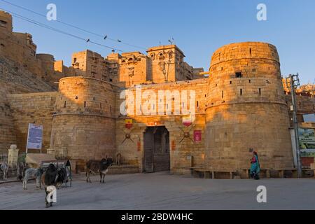 Akhai Pol prima porta principale ingresso Jaisalmer Fort Rajasthan India Foto Stock