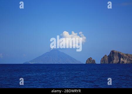 Vista di Strombli, Isole Eolie Foto Stock