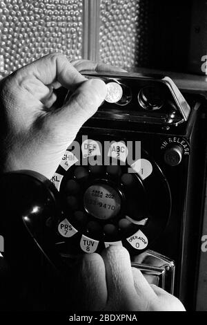 Payphone a gettoni, 1965 Foto Stock