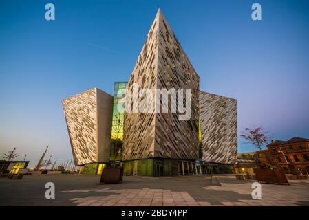 Titanic Belfast, Irlanda del Nord, Regno Unito Foto Stock