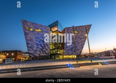 Titanic Belfast, Irlanda del Nord, Regno Unito Foto Stock