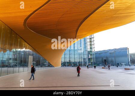 Biblioteca centrale di Oodi Helsinki, Finlandia Foto Stock