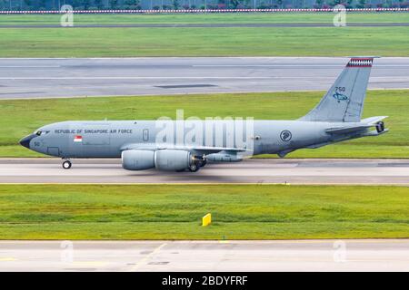 Changi, Singapore – 29 gennaio 2018: Aereo della Repubblica di Singapore Boeing KC-135R Stratotanker all'aeroporto Changi (SIN) di Singapore. Foto Stock