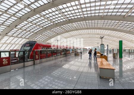 Pechino, Cina – 1 ottobre 2019: Stazione ferroviaria Airport Express all'aeroporto di Pechino capitale (PEK) in Cina. Foto Stock