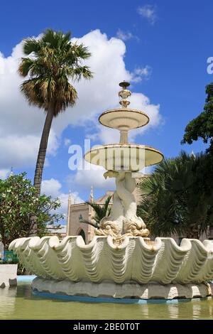 Fontana in Piazza degli Eroi Nazionale, Bridgetown, Barbados, Caraibi Foto Stock