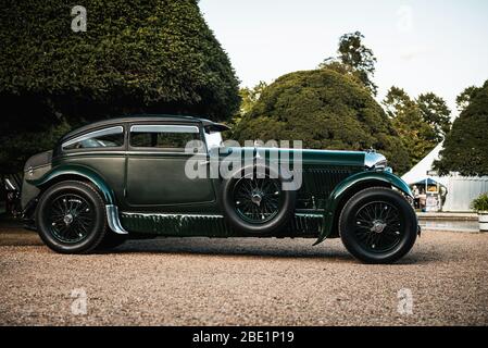 1930 Bentley Speed Six Gurney Nutting Sportsmans Coupé Blue Train al 2019 Concorsi di eleganza all'Hampton Court Palace Foto Stock