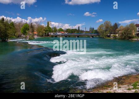 Cascate sul fiume una a Bihać, Bosnia ed Erzegovina Foto Stock