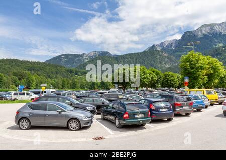 Vista generale del parcheggio principale di Konigssee, Baviera, Germania. Foto Stock