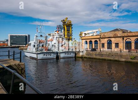 HMS Biter & HMS Archer P2000-tipo British Royal Navy pattuglia e navi da addestramento ormeggiate a Leith Harbour, Edimburgo, Scozia, Regno Unito Foto Stock