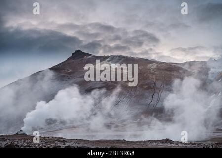 Hverir area geotermica a Myvatn in Islanda Foto Stock