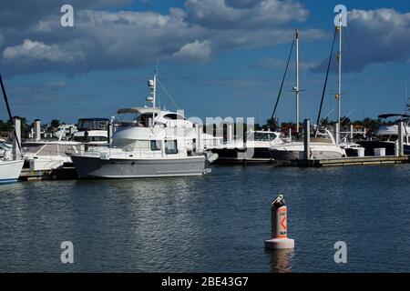 Barche al City Dock, Napoli, Florida Foto Stock