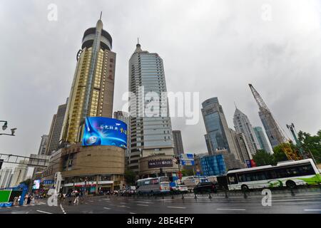 Grattacieli in Xizang Road, Shanghai, Cina Foto Stock