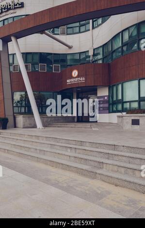 Busan, Corea del Sud 12 settembre 2019: Ingresso del centro di informazioni turistiche a Haeundae Beach Foto Stock