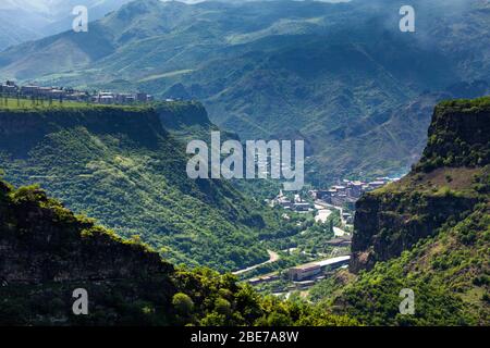 Vista mattutina del canyon di Debed vicino al Monastero di Haghpat, Haghpat, provincia di Lori, Armenia, Caucaso, Asia Foto Stock