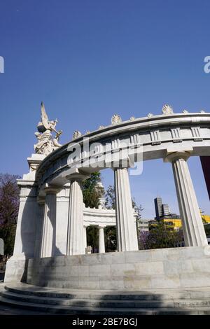 Monumento all'emiciclo Benito Juarez all'ex presidente Benito Juarez, Alameda Park, Città del Messico, Messico. Foto Stock