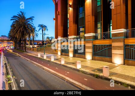 LISBONA, PORTOGALLO - 04 APRILE 2018: Centro commerciale Colombo a Lisbona. Il Colombo ha aperto nel 1997, rendendolo il più grande centro commerciale dell'Iberia Foto Stock