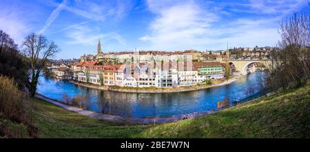 Vista sul centro storico, sul Minster di Berna e sul fiume Aare, sul quartiere nero, sul centro città, Berna, Canton Berna, Svizzera Foto Stock