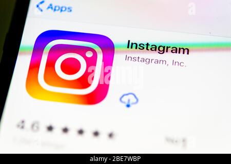 App Instagram, social network, icona app, display su schermo del telefono cellulare, smartphone, dettagli, schermo intero Foto Stock