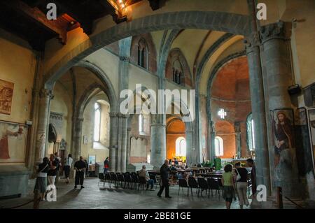 TORINO, ITALIA - 2006 agosto: La Sacra di San Michele, conosciuta anche come Abbazia di San Michele, è un complesso religioso sul Monte Pirchiriano Foto Stock