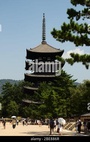 Pagoda a cinque piani, Nara, Osaka, Giappone Foto Stock