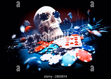 Cranio umano al tavolo Black Jack Foto Stock