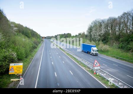 Solo il traffico merci sulla M5 vicino Taunton durante la chiusura Coronavirus UK Foto Stock