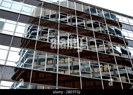 Architettura anni '70 1 e 2, Stephen St, Fitzrovia, Londra W1T 1LN, ORMS Foto Stock