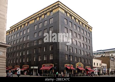 Ex edificio nazionale del radiatore Ideal Palladium House, 104 Argyll Street, Soho, Londra W1F di Gordon Jeeves Foto Stock
