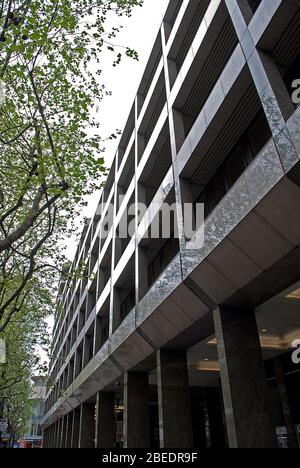 Architettura anni '70 1 e 2, Stephen St, Fitzrovia, Londra W1T 1LN, ORMS Foto Stock