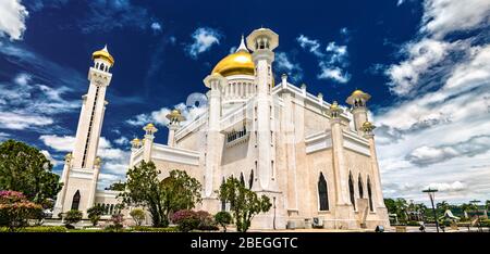 Moschea di Omar Ali Saifuddien a Bandar seri Begawan, Brunei Foto Stock